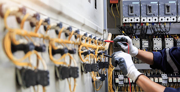 Professional Electrician technician working in Coweta, OK
